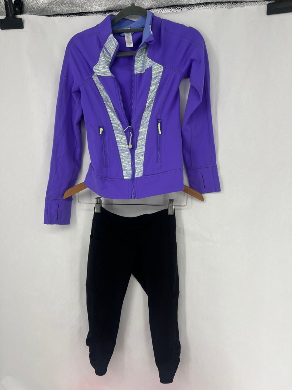 Ivivva Lot - Size 6/8 - Picture 5 of 12